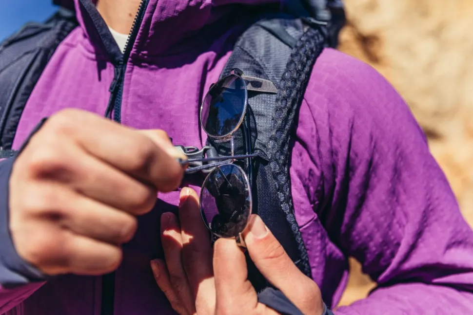 Gregory Deva 70 Rinkka, Tummanharmaa