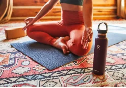 Hydroflask Insulated Standard Mouth Flex Juomapullo, 621Ml, Tummansininen