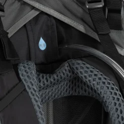Osprey Kestrel 68 Rinkka, Musta